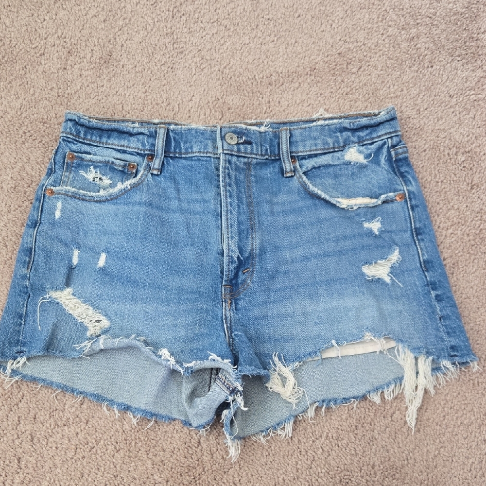 Abercrombie & Fitch The Mom Short High Rise, Size 31
